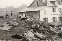 Rifugio sotto al Monte Bianco